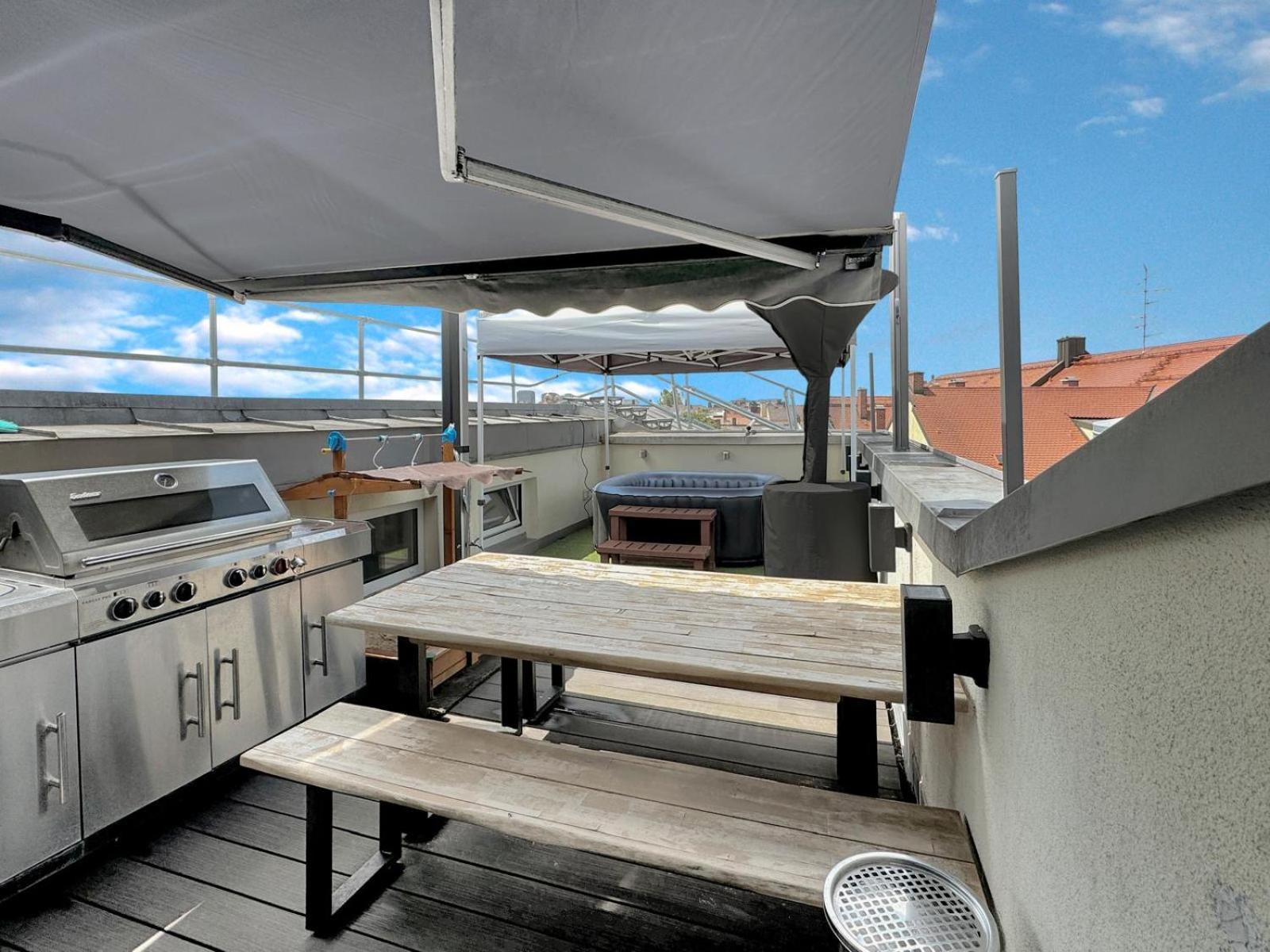 6 Zimmer Maisonette-Penthouse Pool Dachterrasse Luxus Mnichov Exteriér fotografie