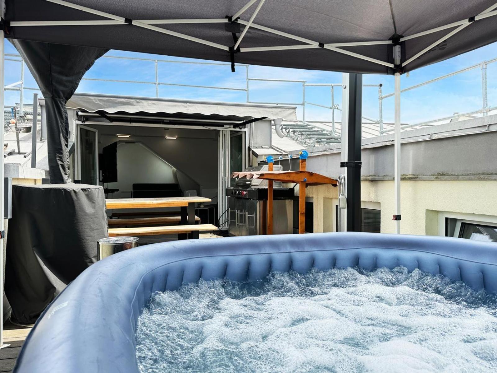 6 Zimmer Maisonette-Penthouse Pool Dachterrasse Luxus Mnichov Exteriér fotografie